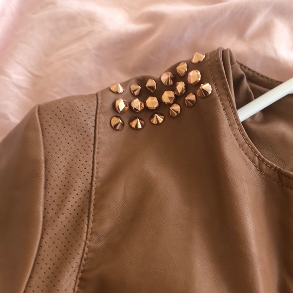GUESS LEATHER JACKET! worn 3 times! new condition! - Picture 2 of 4
